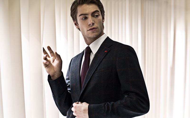 ISAIA:ONE OF A KIND