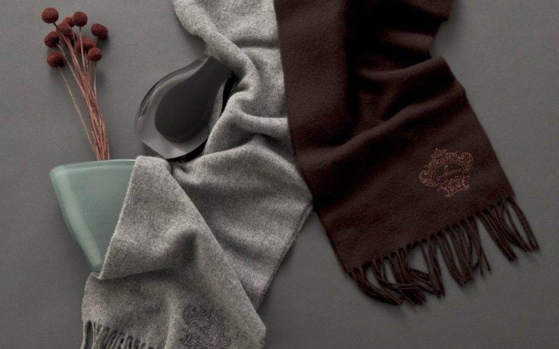 Orobianco:Scarves
