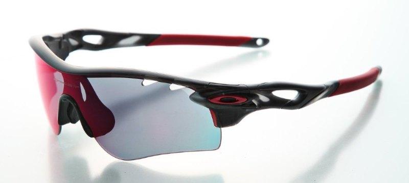 OAKLEY