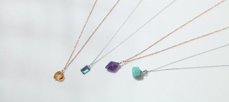QUO JEWELRY:NECKLACES