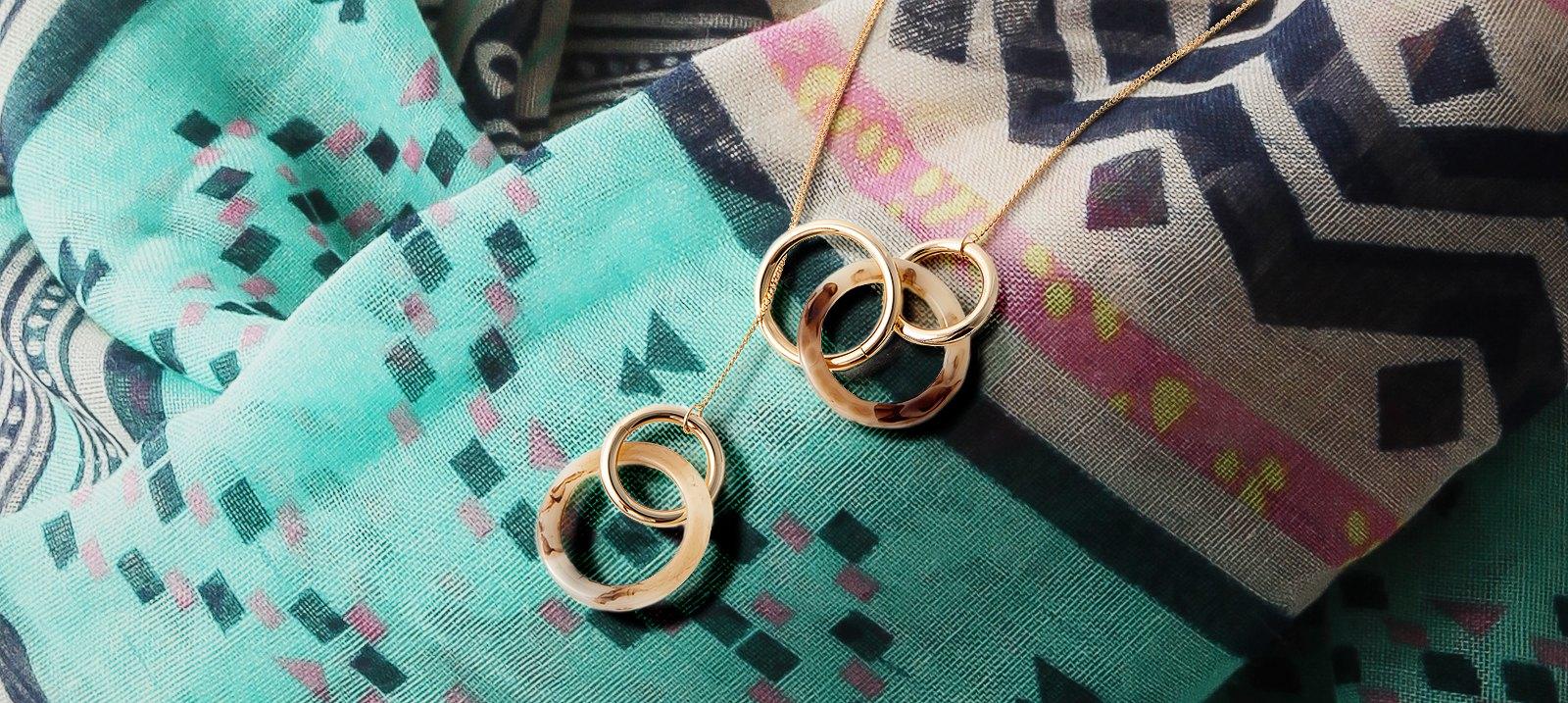 RESIST ACCESSORY&STOLE COLLECTION