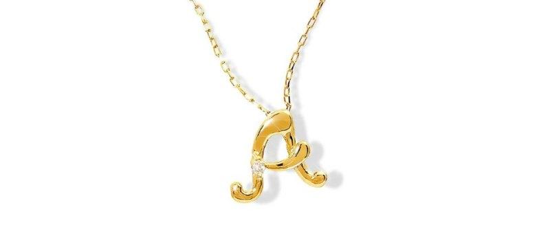 Jewelers:Gold Letter Necklace