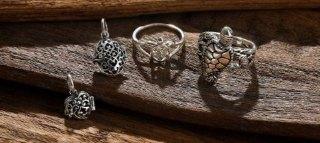 HAWAIIAN JEWELRY