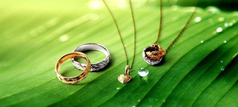 Hawaiian jewelry