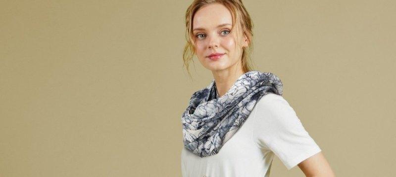 RESIST ACCESSORY&STOLE COLLECTION