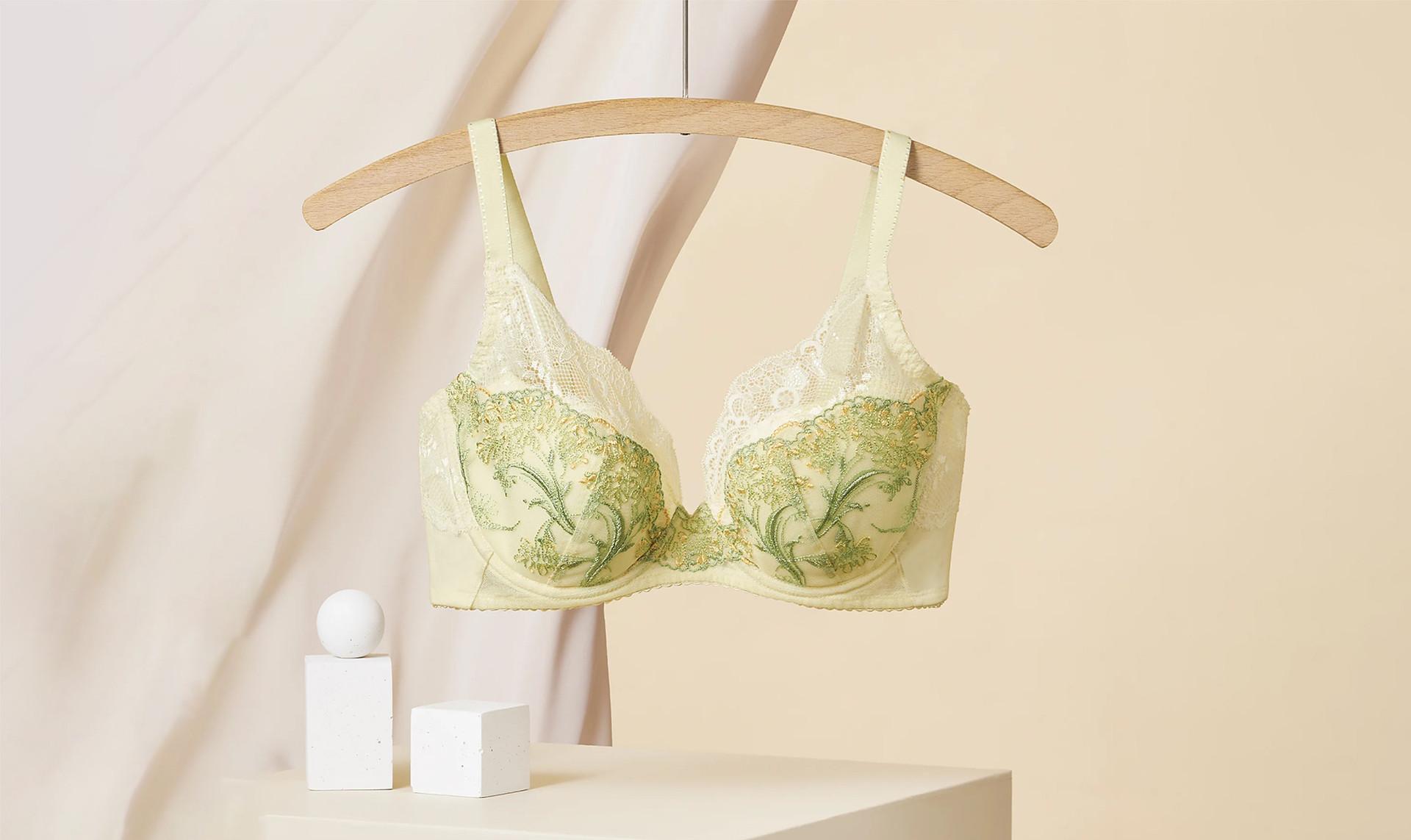 GOLD LABEL by Triumph