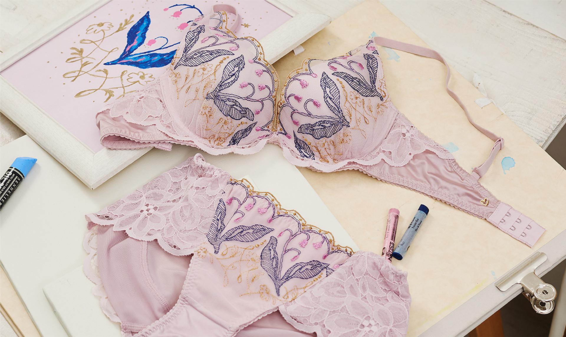 AMO STYLE by Triumph　ブラジャー＆ショーツセット