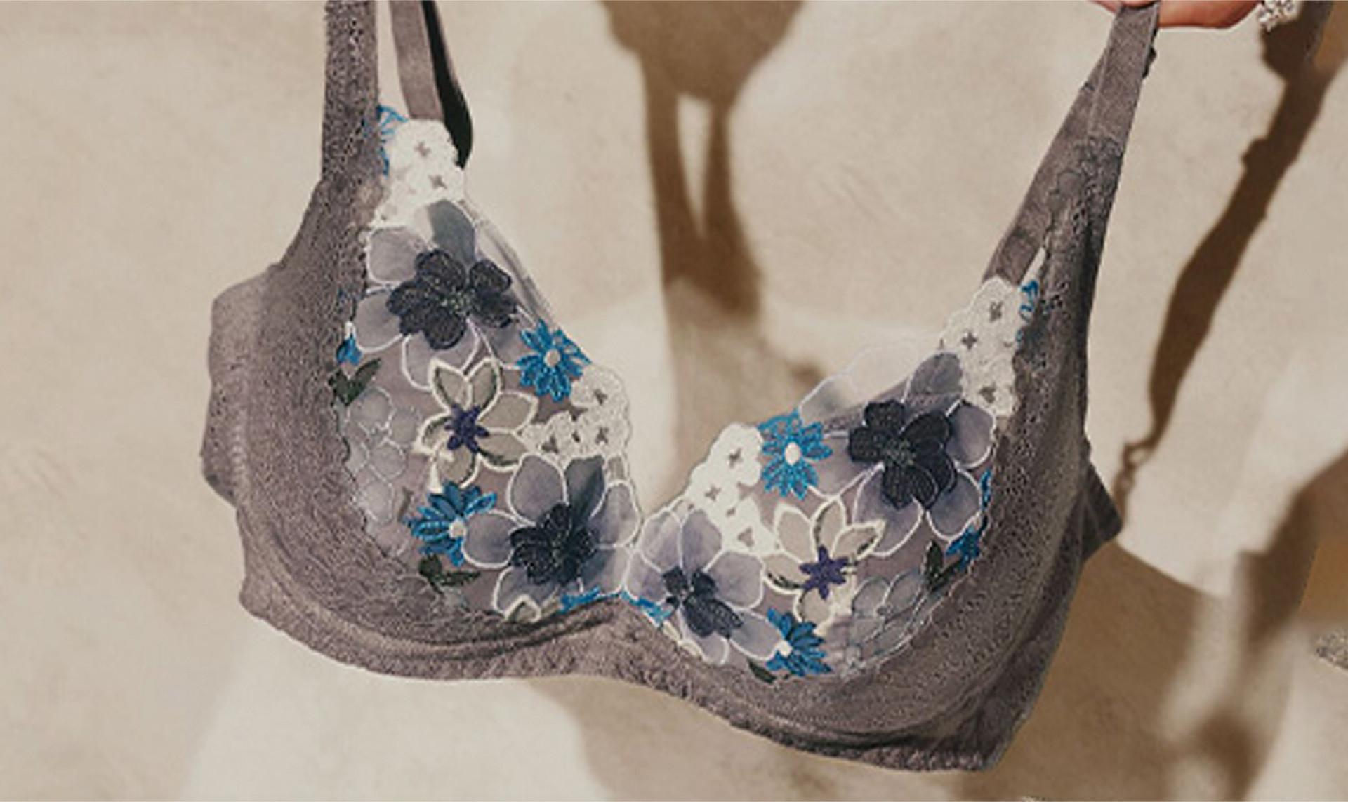 Triumph : 天使のブラ・恋するブラ